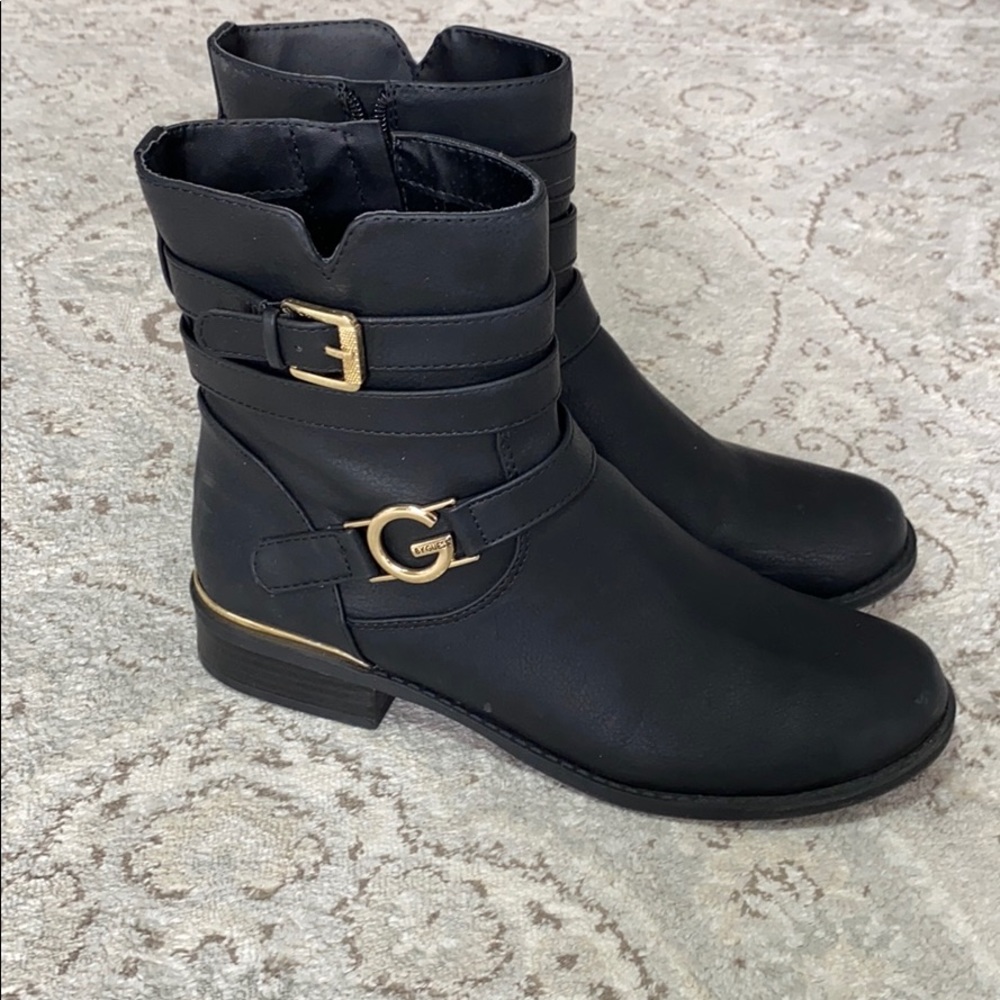 Guess boots